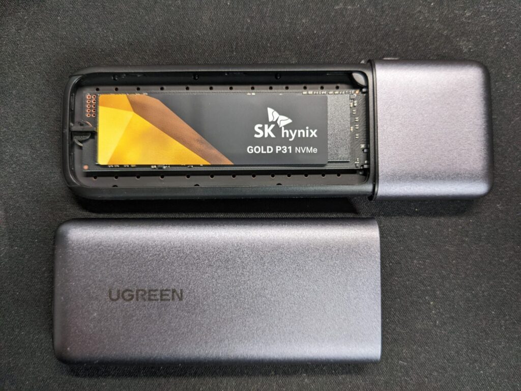 SK hynix Gold P31を取り付けたUGREEN M.2 NVMe/SATA SSD Enclosure